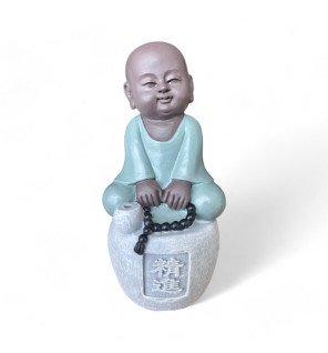  ensemble décoratif avec la statue bouddha porte-encens progression et accessoires zen