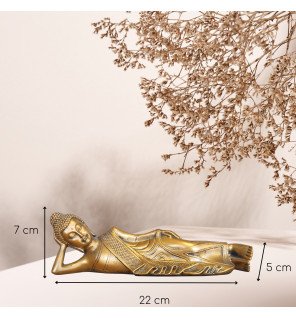  mise en situation de la statue bouddha allongé dans une chambre pour favoriser la relaxation