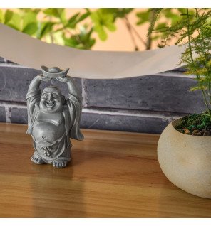  mise en scène de la statue rieur gris dans un coin lecture cosy