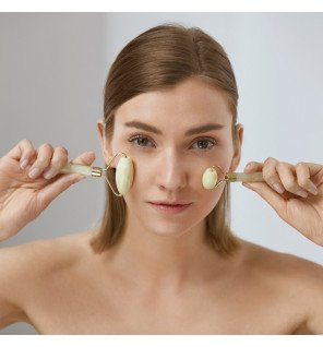 détail sur la texture lisse de la pierre de jade blanche