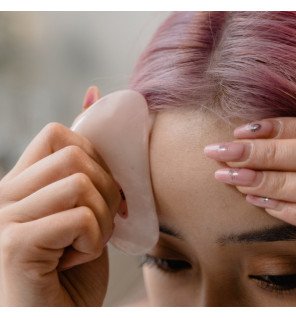 Gua sha en quartz rose