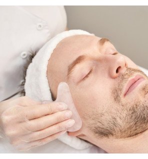 kit bien-être pour le visage et les yeux présenté dans un coffret élégant