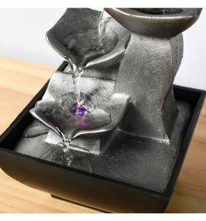  vue rapprochée sur la texture des matériaux utilisés pour la fontaine