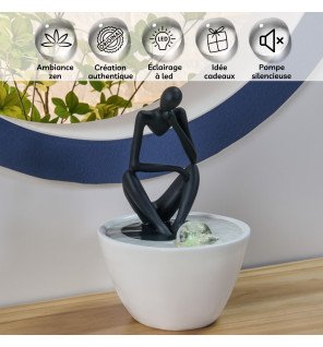  vue rapprochée sur la texture de la fontaine et la lumière apaisante