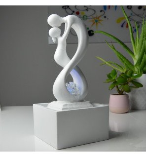  détail sur le socle de la fontaine et la finition soignée