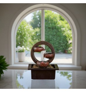 fontaine zen terai intégrée dans une décoration minimaliste et épurée