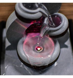  fontaine zen avec éclairage led tamisé pour espace de méditation ou de détente