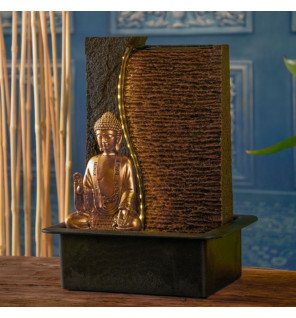  fontaine zen'light intégrée à une décoration intérieure moderne