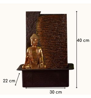  détail sur la lumière douce qui met en valeur les traits du bouddha