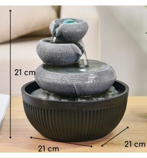  fontaine d'intérieur zen'light en fonctionnement dans une pièce à vivre