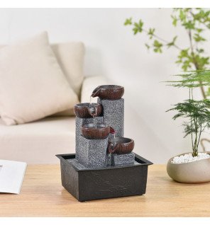  fontaine d'intérieur bekasi utilisée comme élément de décoration sur un bureau