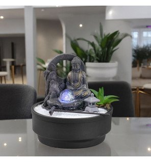  vue latérale montrant la compacité de la fontaine idéale pour petits espaces