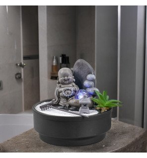  gros plan sur la texture des matériaux naturels utilisés pour la fontaine zen