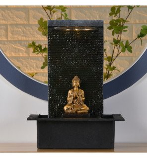  fontaine d'intérieur bouddha zenitude utilisée comme objet de décoration dans une chambre
