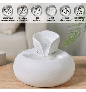  mise en scène de la fontaine zen'light sur un meuble en bois clair dans un intérieur épuré