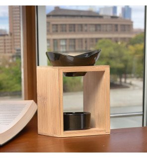  kalos posé sur une table de chevet pour une diffusion douce avant le coucher