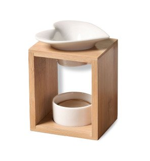  arum brûle-parfum utilisé lors d’un moment de détente en fin de journée