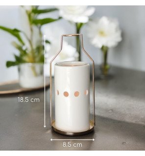  brûle-parfum inspiration dos créant une ambiance chaleureuse lors d’une soirée détente