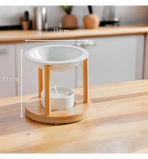  brûle-parfum simplicity athena utilisé lors d’une séance de méditation pour créer une ambiance apaisante