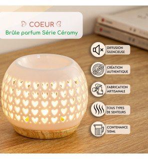  ambiance cocooning avec le brûle-parfum coeur utilisé lors d’une séance de relaxation
