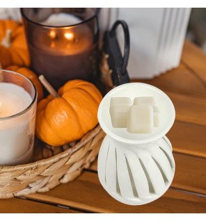  détail du socle du brûle-parfum montrant la qualité de la céramique