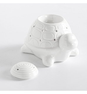  vue latérale du brûle-parfum franklin soulignant son design épuré