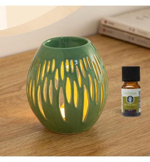  brûle-parfum utilisé lors d’une séance de relaxation pour créer une atmosphère apaisante