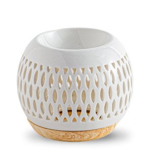  brûle-parfum treillis posé près d’un livre pour une ambiance cocooning et chaleureuse