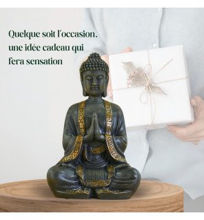  statue bouddha méditation créant une atmosphère relaxante dans un coin lecture