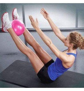 deux ballons de yoga 25cm bleu et violet adaptés au renforcement musculaire à la maison