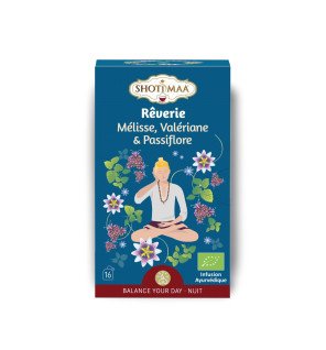  gros plan sur les plantes bio séchées composant la tisane douce nuit