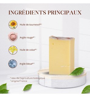  savon doux pour peaux sensibles présenté avec une branche d’olivier