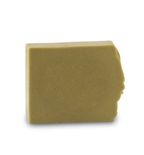 savon naturel laurier olive en gros plan pour apprécier sa couleur et sa texture artisanale