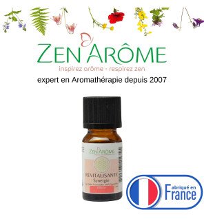  flacon d'huile essentielle 10 ml mis en avant dans une salle de bain lumineuse pour une atmosphère relaxante