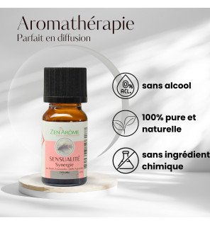  gros plan sur le flacon d'huile essentielle sensualité avec lumière tamisée pour une ambiance relaxante