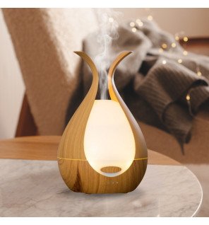  diffuseur medusa en fonctionnement avec une légère brume parfumée s'échappant du dessus