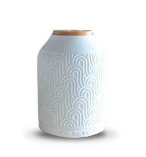  diffuseur prague posé sur un bureau pour un espace de travail apaisant