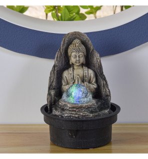  gros plan sur la texture de la résine de la fontaine bouddha