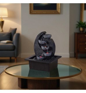  fontaine cascade vue de côté mettant en valeur la texture des matériaux