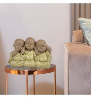  vue latérale de la sculpture raffinée mettant en valeur la finition mate