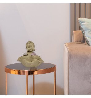  vue rapprochée sur la base de la statue bouddha et le lotus