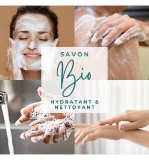  détail du savon sur porte-savon montrant la texture et la couleur verte du produit