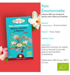  ambiance zen avec bougie et tasse de tisane sur une table basse