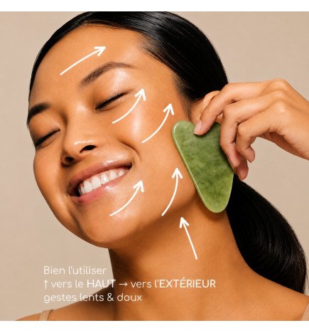 Gua Sha en pierre de jade vert