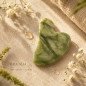 Gua Sha en pierre de jade vert Gua Sha en pierre de jade vert