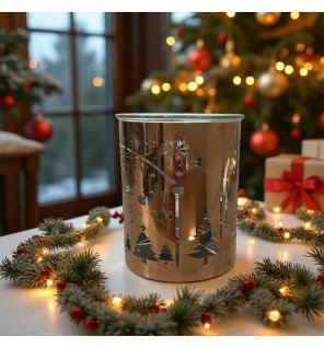  vue rapprochée du brûle-parfum cuivré mettant en valeur la finesse du métal travaillé