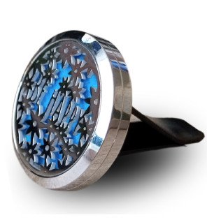 diffuseur pour voiture be happy zen'arôme posé sur un tableau de bord