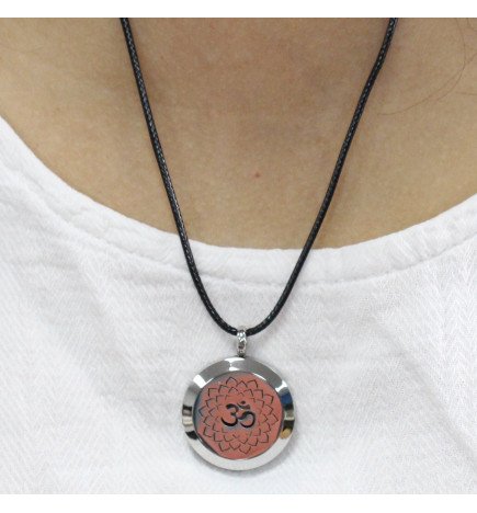 Collier diffuseur Aum bijoux aromathérapie