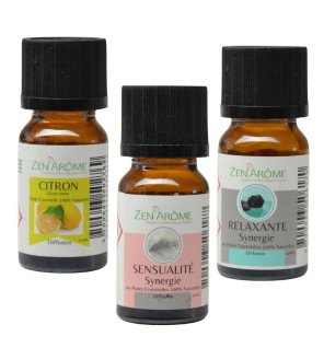  diffuseur vela en métal noir et verre transparent sur une étagère décorative